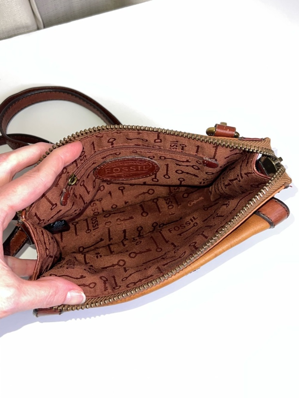 Vintage FOSSIL Crossbody Bag - Picture 10 of 16
